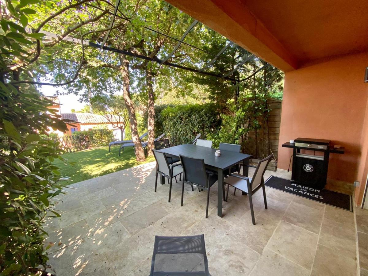 Villa Vue Mer Donnant Sur Le Golfe De St Tropez, 2 Chambres, 6 Pers, Piscine Commune Saint Tropez Bagian luar foto